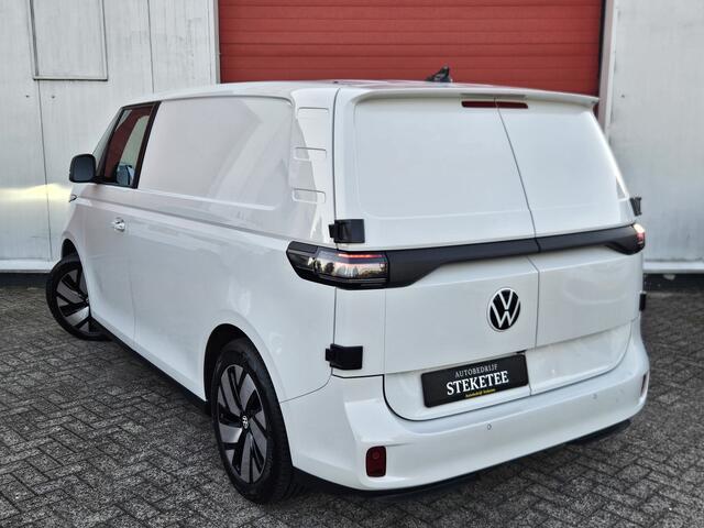 Volkswagen ID. Buzz Cargo 77 kWh | ACC | Camera | Rijklaar inclusief 6 maanden BOVAG garantie!
