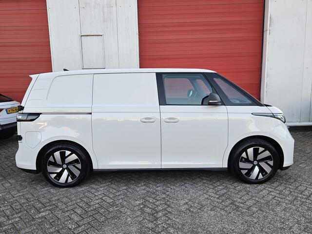 Volkswagen ID. Buzz Cargo 77 kWh | ACC | Camera | Rijklaar inclusief 6 maanden BOVAG garantie!