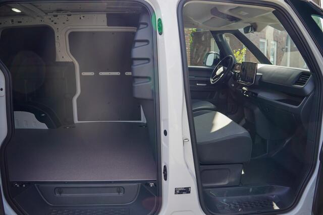 Volkswagen ID. Buzz Cargo 79 kWh 286PK L1H1 A-Deuren Side Assist ACC Travel Assist