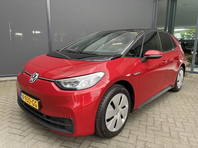 Volkswagen ID.3 Pro Edition Advantage 58 kWh //NIEUW// Clim. control - Cruise control - Parks.v+a - stuur en v.stoelen vw - Park Assist - Tel/Connect/radio - MFL stuurwiel - ramen E-VZ - Spiegels E-V+V