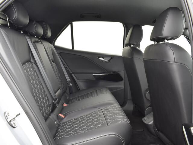 Volkswagen ID.3 Pro Business 58 kWh 204pk | Achteruitrijcamera | LED Matrix | ACC | 19"Velgen | Apple/Android Car Play | Stuur- & Stoelverwarming | Lederen Bekleding | Garantie t/m