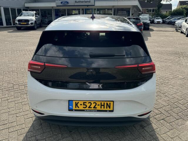 Volkswagen ID.3 First Plus 58 kWh 204pk Adaptieve Cruise | SEPP Subsidie | Stoelverwarming | Navigatie | Apple Carplay | BTW auto