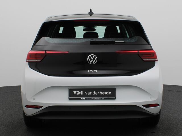 Volkswagen ID.3 Pro 58 kWh 204PK Facelift, achteruitrijcamera, keyless, stuur/stoelverwarming, alarm, 18'' lichtmetaal