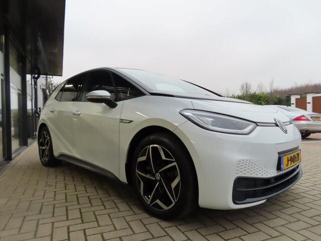 Volkswagen ID.3 FIRST PLUS 58 KWH Navigatie Led 19 Inch 2020