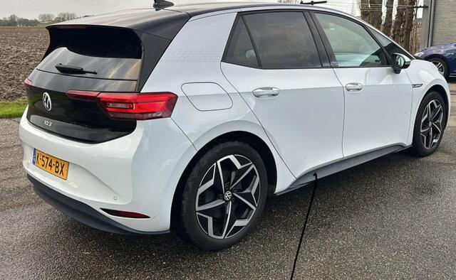 Volkswagen ID.3 First Plus 58 kWh | Adaptieve cruise | Apple Android | 19 inch