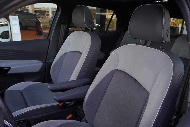 Volkswagen ID.3 First Max/204pk 58 kWh Blackstyle|2020|Panoramadak|Camera|Matrix LED|20"Black|Cruise+ACC|Head-up|Sportstoelen+Massage|VOL!