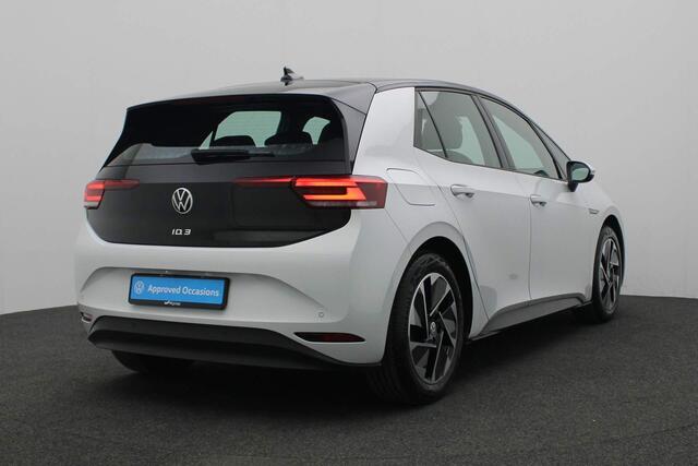 Volkswagen ID.3 Life 58 kWh 204PK | Snelladen 110 kW | Trekhaak | Camera | Stoelverwarming | Navi | Standkachel | ACC