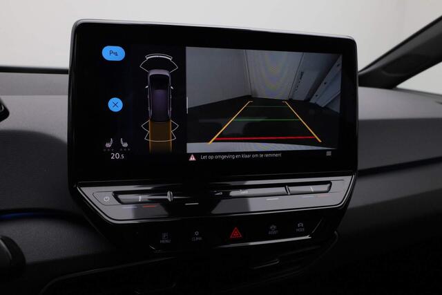 Volkswagen ID.3 Life 58 kWh 204PK | Snelladen 110 kW | Trekhaak | Camera | Stoelverwarming | Navi | Standkachel | ACC