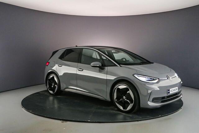 Volkswagen ID.3 Pro S Business 204pk Automaat Warmtepomp, Adaptive cruise control, Achteruitrijcamera, LED matrix koplampen, Navigatie, Stuurwiel verwarmd, Elektrisch verstelbare voorstoelen
