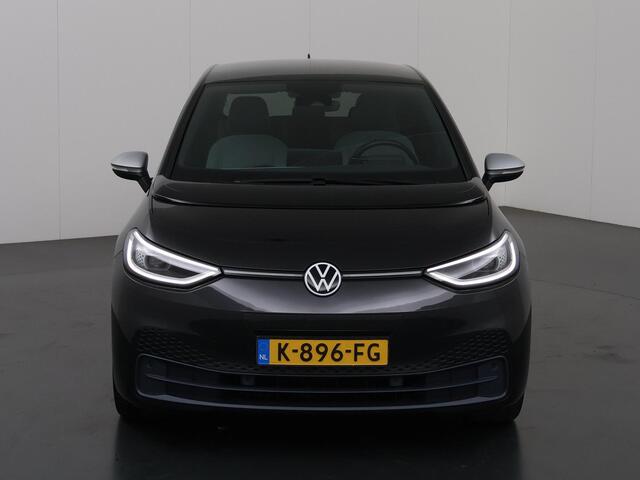 Volkswagen ID.3 First Plus 58 kWh | Navigatie | Parkeercamera | Stoelverwarming | Keyless Go | Cruise Control Adaptief |
