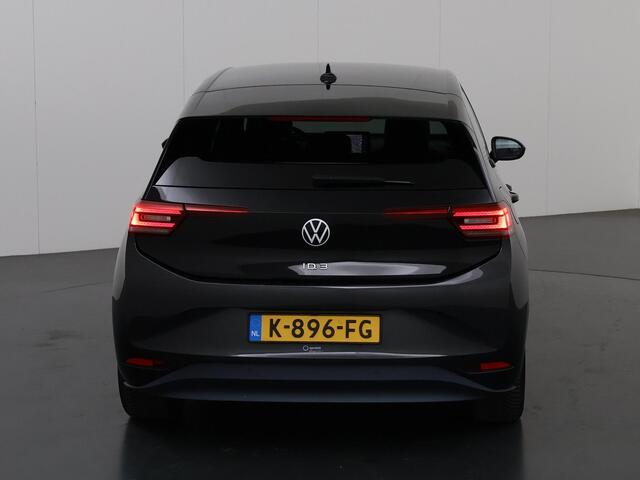 Volkswagen ID.3 First Plus 58 kWh | Navigatie | Parkeercamera | Stoelverwarming | Keyless Go | Cruise Control Adaptief |