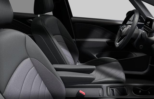 Volkswagen ID.3 Black Edition 52 kWh accu, 125 kW / 170 pk Hatchba | Binnenkort Verwacht | 19" Lichtmetalen Velgen | Parkeersensoren | Cruise Control Adaptief | App Connect |