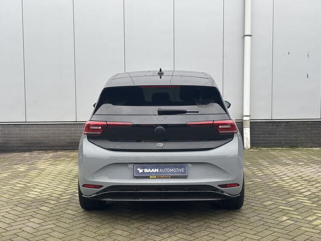 Volkswagen ID.3 First Max 58 kWh | Incl. Laadpaal | IQ. Light | Leder | Pano | Head-Up |