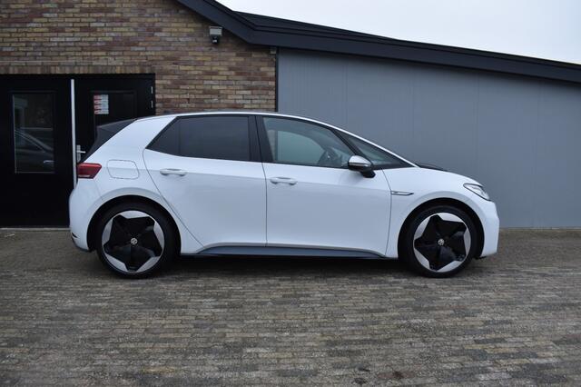 Volkswagen ID.3 FIRST MAX 58 KWH, Pano, ACC, Camera, Navi