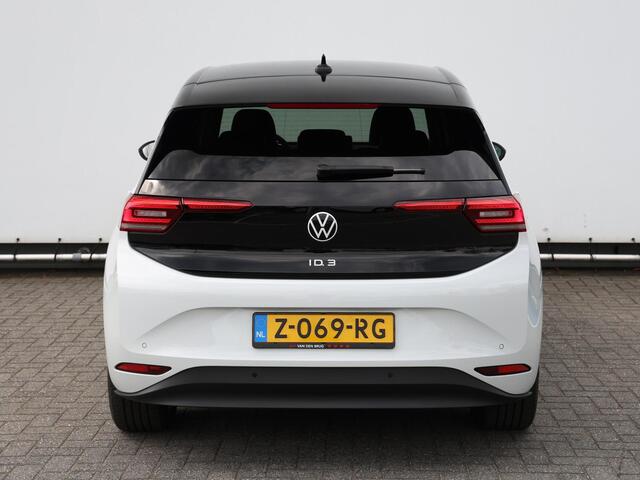 Volkswagen ID.3 Pro Business 58 kWh 204pk | Navigatie | LED Matrix | Stoelverwarming | Keyless |
