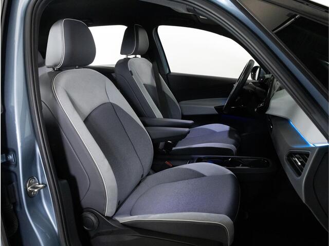 Volkswagen ID.3 First Plus 58 kWh 204 PK | LED Matrix IQ | Keyless | Navigatie | Achteruitrijcamera | Warmtepomp |