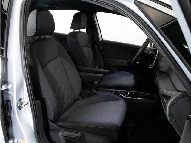 Volkswagen ID.3 Pure 52 kWh 170 PK | Achteruitrijcamera | Stuur & Stoelverwarming | Keyless |