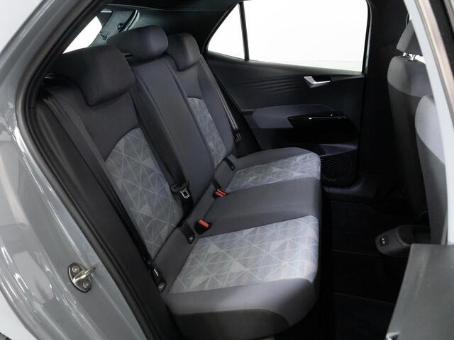 Volkswagen ID.3 Pro 58 kWh 145 PK | LED | Navigatie | Adaptieve Cruise Control | Stoel & Stuurwiel Verwarming |