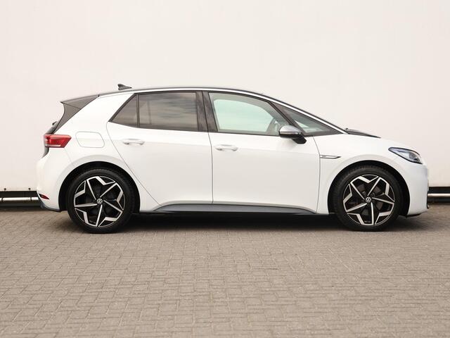 Volkswagen ID.3 First Plus 58 kWh | Navigatie | Stoelverwarming | Keyless | Camera | Parkeersensoren