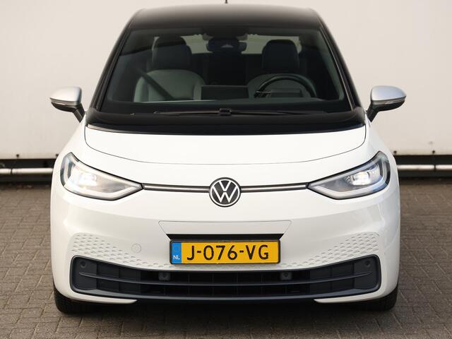 Volkswagen ID.3 First Plus 58 kWh | Navigatie | Stoelverwarming | Keyless | Camera | Parkeersensoren