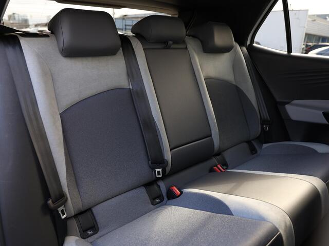 Volkswagen ID.3 First Plus 58 kWh | Navigatie | Stoelverwarming | Keyless | Camera | Parkeersensoren