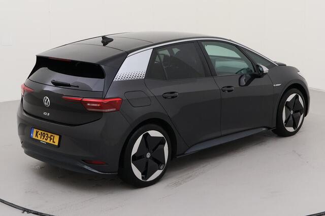 Volkswagen ID.3 First Max 58 kWh Metallic/ Digitale Cockpit/ Matrix Led/ Panoramadak/ Camera/ Clima/ Navi/ Parkeersensoren/ 20 lmv