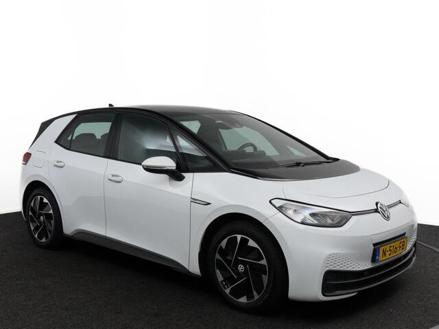 Volkswagen ID.3 Life 58 kWh Warmtepomp Navigatie Parkeersensoren BTW auto!!