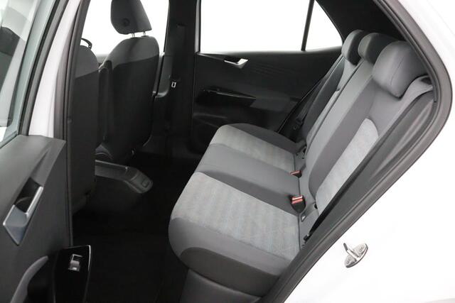 Volkswagen ID.3 Life 58 kWh Warmtepomp Navigatie Parkeersensoren BTW auto!!