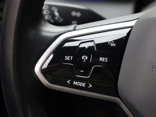 Volkswagen ID.3 First Plus 58 kWh 150kW/204PK · Navigatie · Leder · Camera + parkeersensoren
