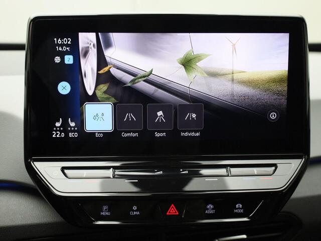 Volkswagen ID.3 First Plus 58 kWh 150kW/204PK · Navigatie · Leder · Camera + parkeersensoren