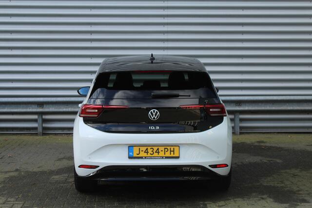 Volkswagen ID.3 First Max 58 kWh 204pk NL-Auto NAP Panoramadak Clima Cruise Navi Camera Stoelverwarming LMV