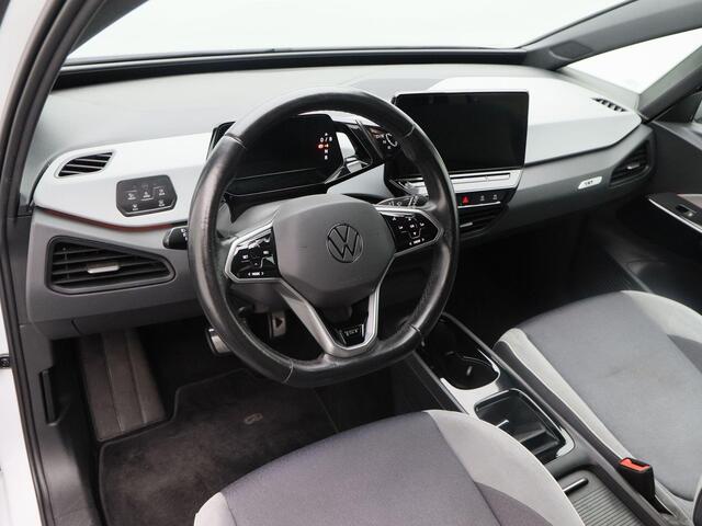 Volkswagen ID.3 First Plus 58 kWh 204 Pk Automaat | Adaptive Cruise | CarPlay | Stoelverwarming | Lane Assist | Achteruitrijcamera | 90.731 Km!!