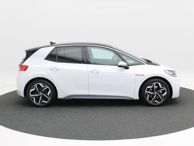 Volkswagen ID.3 First Plus 58 kWh 204 Pk Automaat | Adaptive Cruise | CarPlay | Stoelverwarming | Lane Assist | Achteruitrijcamera | 90.731 Km!!