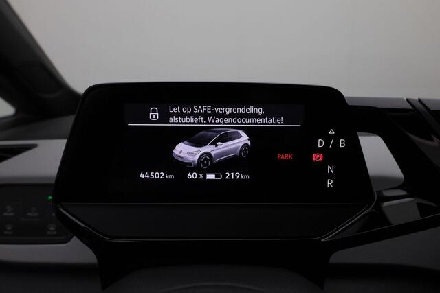 Volkswagen ID.3 Pro S 77 kWh 204 pk | Warmtepomp | IQ Light | Leder/alcantara | Achteruitrijcamera | Navigatie | Adaptive Cruise | Keyless Entry