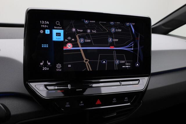 Volkswagen ID.3 Pro S 77 kWh 204 pk | Warmtepomp | IQ Light | Leder/alcantara | Achteruitrijcamera | Navigatie | Adaptive Cruise | Keyless Entry