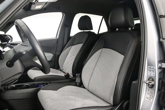 Volkswagen ID.3 Pro Edition 204pk Automaat Adaptive cruise control, Navigatie, Achteruitrijcamera, Stuurwiel verwarmd, Parkeersensoren, LED verlichting, Stoelverwarming
