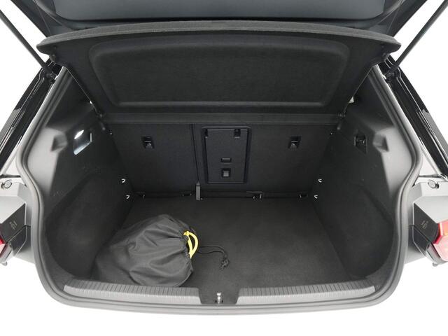 Volkswagen ID.3 First Plus 58 kWh 204pk Navigatie Camera Acc Lm Velgen Demo JP