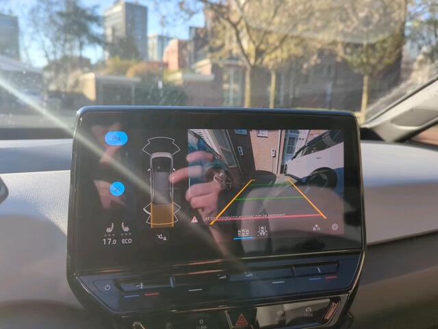 Volkswagen ID.3 First Plus 58 kWh / LED / Camera / Navigatie / 19" LMV