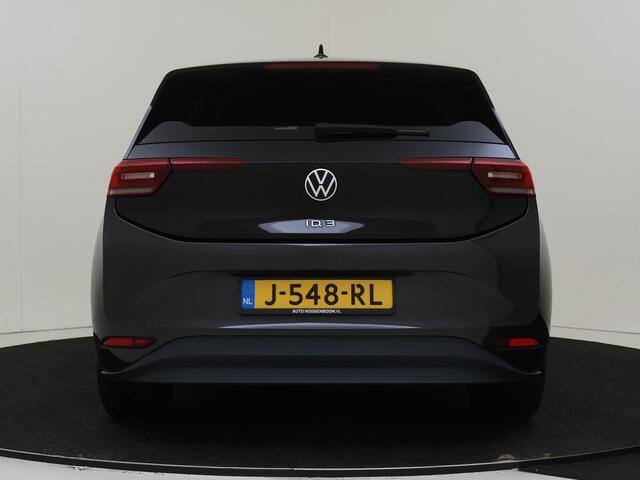 Volkswagen ID.3 First Plus 58 kWh | Achteruitrijcamera | Keyless | Voorklimatisering | Adaptieve cruise control | Navigatie | Stoelverwarming | CarPlay |