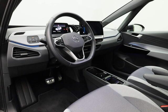 Volkswagen ID.3 Pro 58 kWh 204pk | Panoramadak | Snelladen 135 kW | Adaptieve Cruise Control | Navigatie | IQ Light | 20" inch |