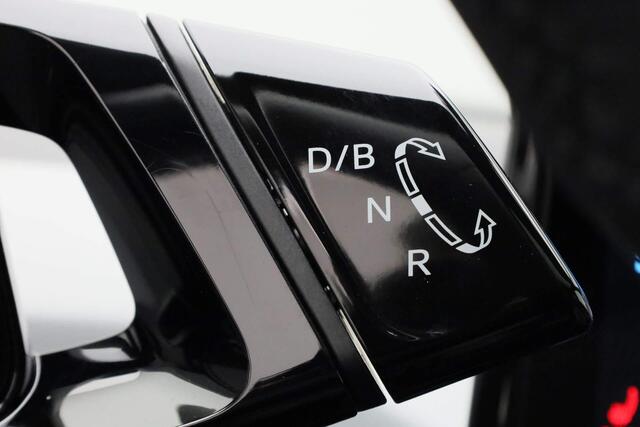 Volkswagen ID.3 Pro 58 kWh 204pk | Panoramadak | Snelladen 135 kW | Adaptieve Cruise Control | Navigatie | IQ Light | 20" inch |
