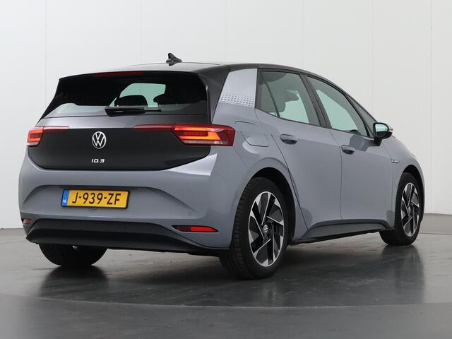 Volkswagen ID.3 First 58 kWh | Navigatie | Stoel/Stuurwielverwarming | Cruise Control Adaptief | Parkeercamera |