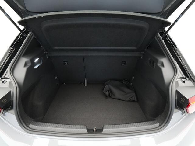 Volkswagen ID.3 Pure 45 kWh 150pk Navigatie Stuurverwarming Pdc Acc 138
