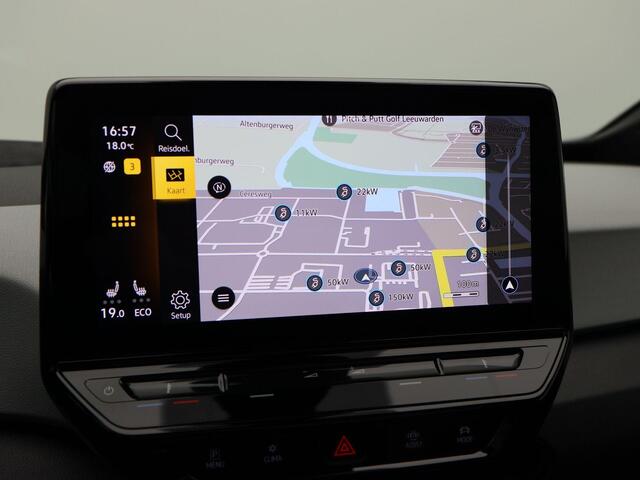 Volkswagen ID.3 First Max 58 kWh 204 Pk | Adaptive Cruise | Panoramadak | Camera | CarPlay | Navigatie | Stoelverwarming | Bluetooth | 105.689 Km!!