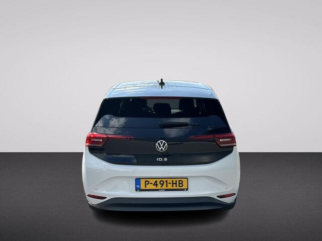 Volkswagen ID.3 First Plus 58 kWh | Achteruitrijcamera | Carplay | Stoelverwarming |