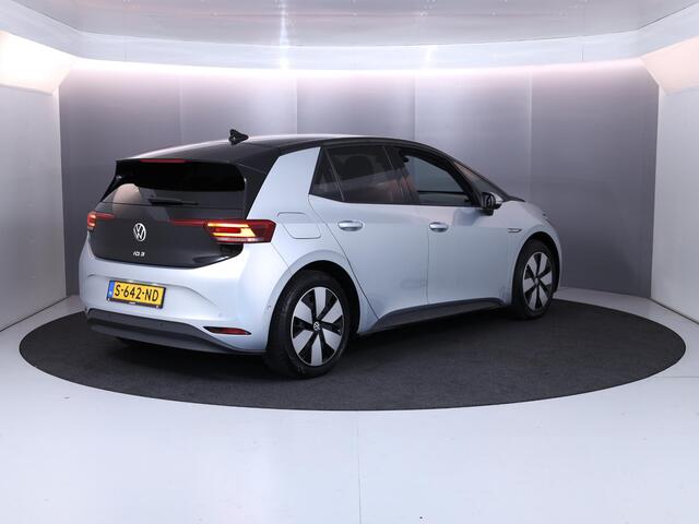 Volkswagen ID.3 Pro Edition 58 kWh 204 pk | Navigatie | Parkeersensoren (Park assist) | Achteruitrijcamera | Adaptieve cruise control | Stoelverwarming |