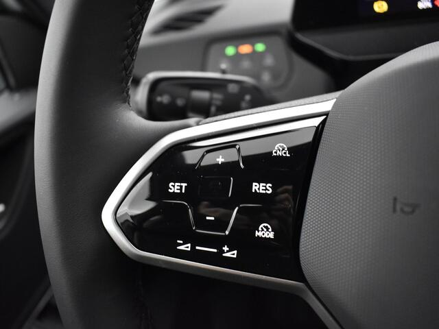 Volkswagen ID.3 Pro Business 59 kWh accu, 204 pk · Achteruitrijcamera · Draadloze telefoonlader · Private lease vanaf 398,- per maand ·