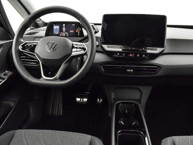 Volkswagen ID.3 Pro Business 59 kWh accu,204 pk · Achteruitrijcamera · Variabele laadbodem · Private lease vanaf 398,- per maand ·