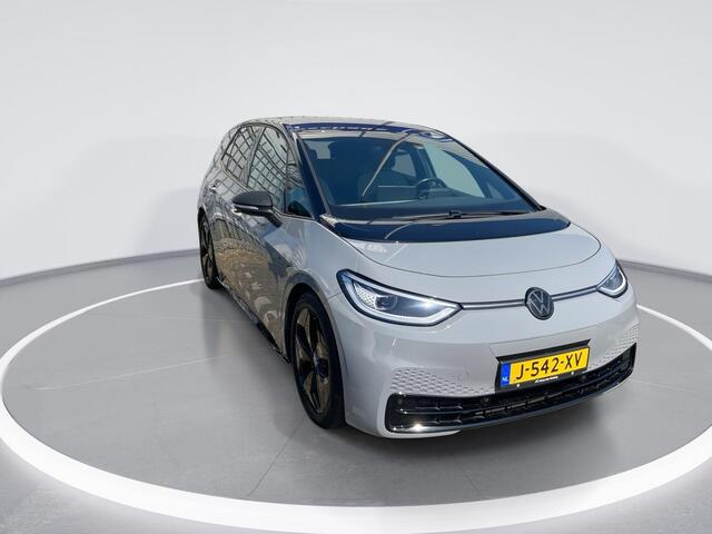 Volkswagen ID.3 First Plus 58 kWh · Navigatie · Panoramadak · Camera + parkeersensoren