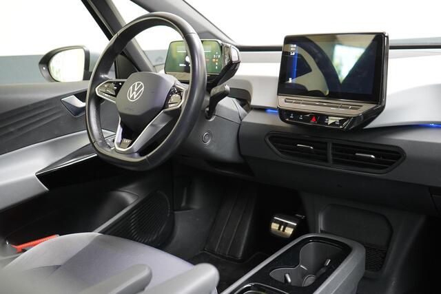 Volkswagen ID.3 204pk First Plus 58 kWh | Trekhaak voor fietsendrager | Navigatie | Climate control | Stoel- en stuurverwarming |